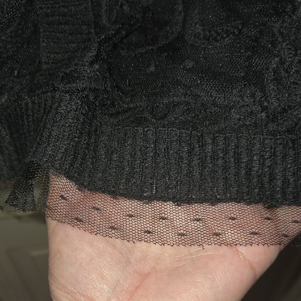 Zara Black Lace Sleeveless Blouse - Picture 3 of 7